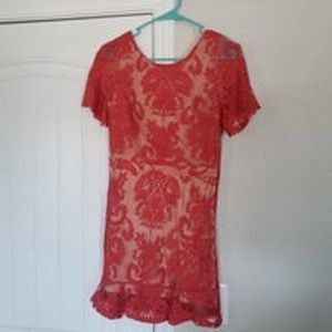 Luxxel corral/red size small lace open back dress